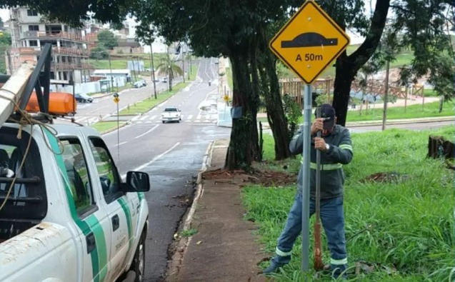 Cascavel terá mais de 10 mil novas placas de trânsito